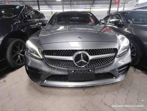 Mercedes-Benz C200 2020 Gray - 1