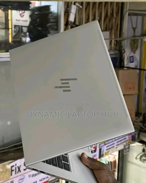 HP EliteBook 845 G9 Ryzen 7 Pro 8GB RAM 256GB SSD - 1
