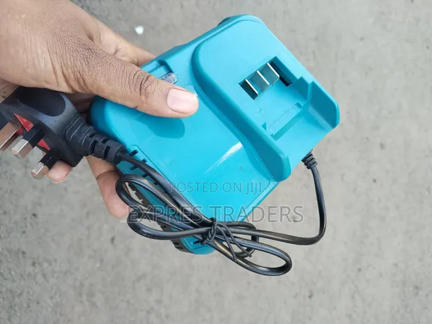 Sliding Charger for Cordless Machines - 1