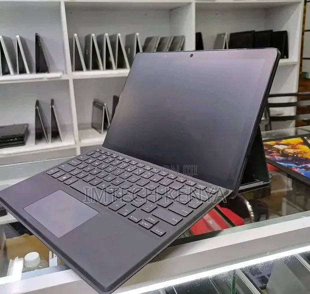 Dell Latitude 5290 2-in-1 Laptop - 1