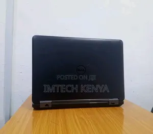 Dell Latitude 5550 Laptop - Core i7, 8GB RAM, 256GB SSD
