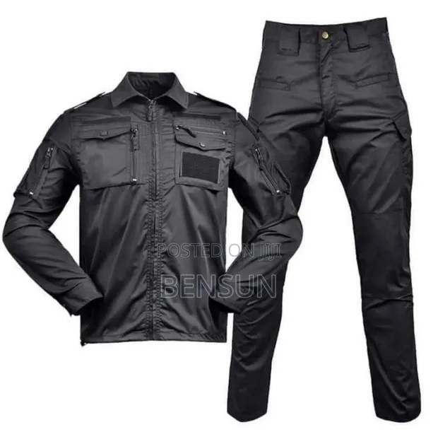 Set ya Tracksuit ya Tactical 100K - Haingizii Maji - 1