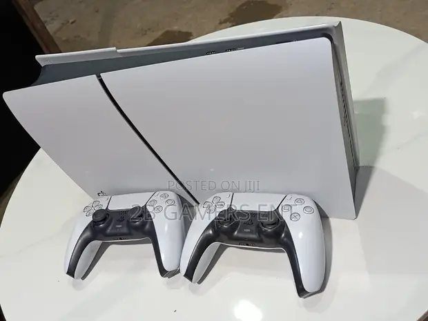 PS5 Slim 1TB Matte Black - 1