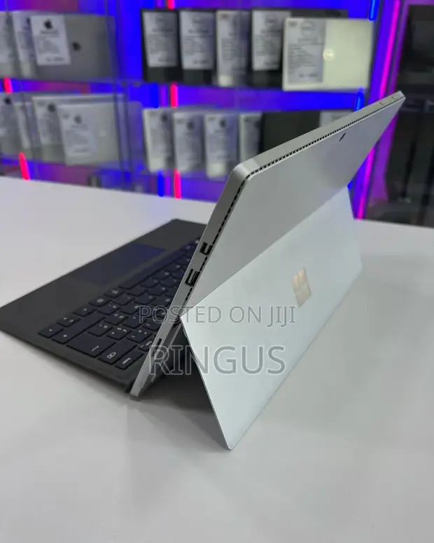 Microsoft Surface Pro 4 Laptop 16GB RAM, Intel Core i7, 512GB SSD - 1