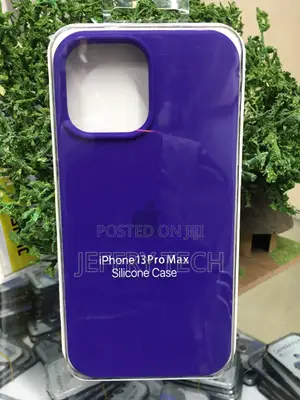 Kifaa cha Simu cha iPhone 13 Pro Max Chenye Uwazi na Rangi Nyeusi