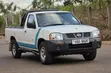Nissan Hardbody 2011 Nyeupe - 2