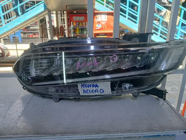 Honda Accord 2017 Headlight - 1