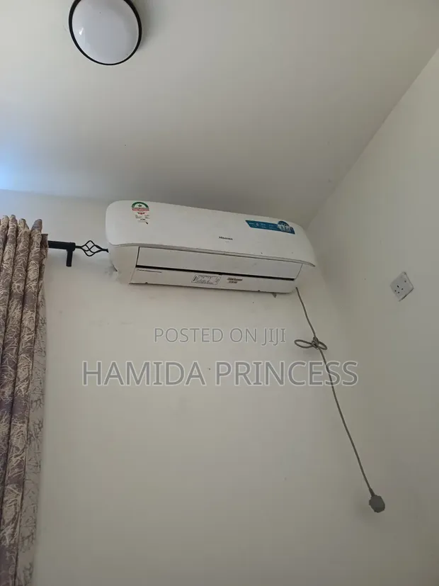Hisense 12000 BTU Air Conditioner - 1