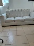Kochi ya Kisasa ya Seater Tatu - 2