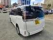 Toyota Voxy 2016 Nyeupe - 3