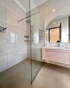 Villa ya Vyumba 4 vya Kulala, Zote ni En-Suite, na DSQ, Karen