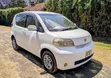 Toyota Porte 2011 Nyeupe - 3