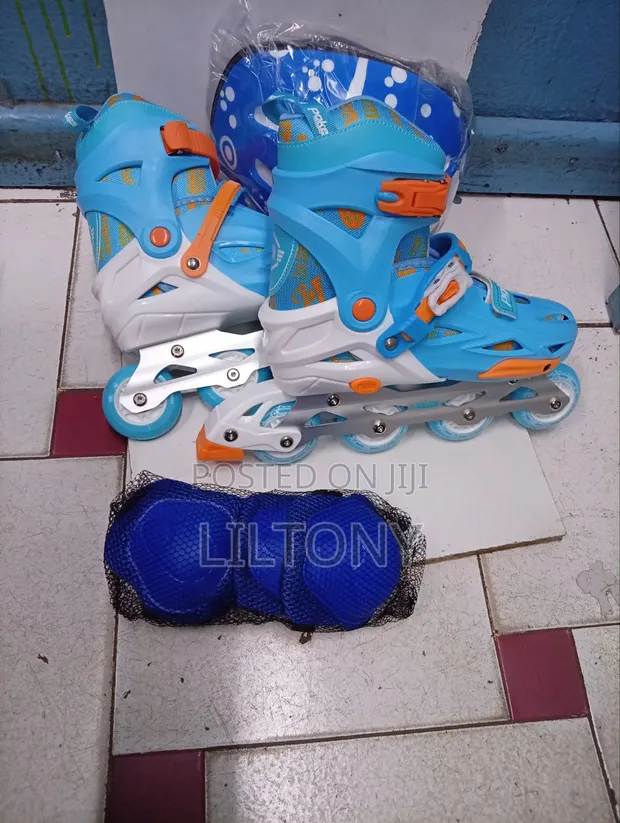 Inline Skates (Blue) - Size L (38-43) with Safety Gear - 1