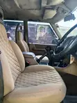Land Rover Discovery 1997 Dhahabu - 4