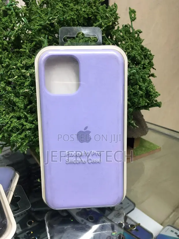 Apple iPhone 11 Pro Silicone Case - Light Purple - 1