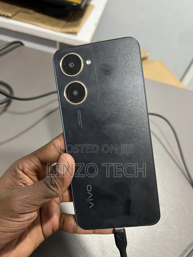 Vivo Y03 64GB Black - 1