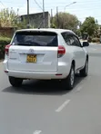 Toyota Vanguard 2010 Nyeupe - 4