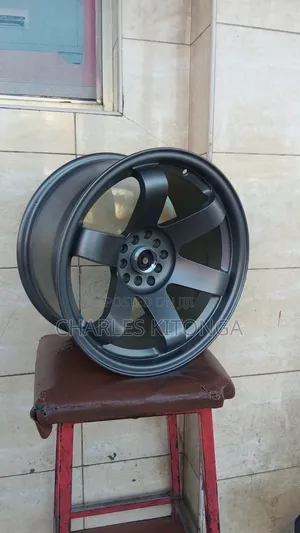 Magurudumu ya Subaru Forester 17x9.0j