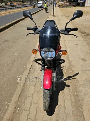 Bajaj Boxer 125cc 2026 Nyeusi