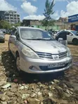 Nissan Tiida 2008 Silver - 2