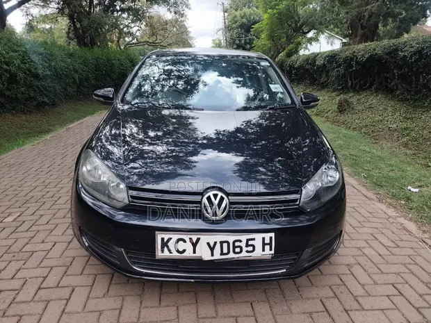 Volkswagen Golf 2012 Nyeusi - 1