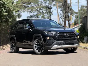 2021 Toyota RAV4 Adventure - Nyeusi