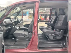 Nissan Serena 2019 Nyeusi