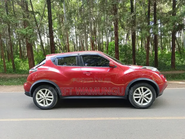 Nissan Juke 2015 Red - 1