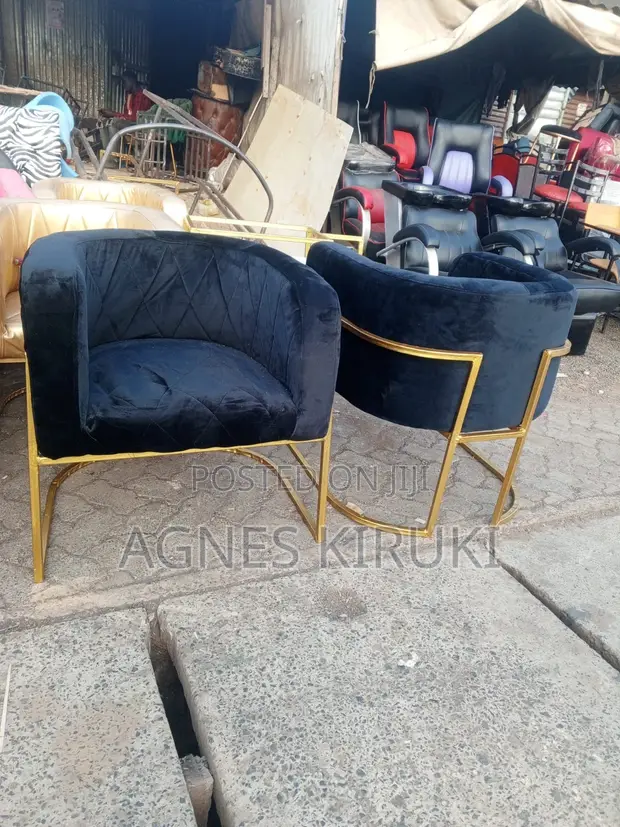 Kiti cha Styling Kipya Kabisa - 1