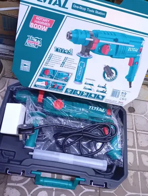 TOTAL 800W Rotary Hammer Drill (TH308268-2)