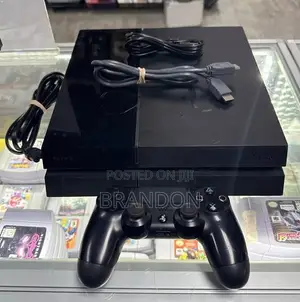 Playstation 4 Standard 500GB