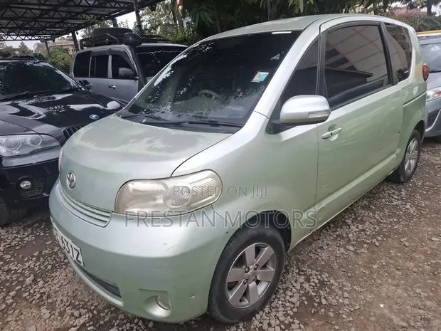 Toyota Porte 2008 Kijani - 1
