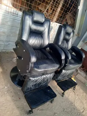 Brand New Kinyozi Seat