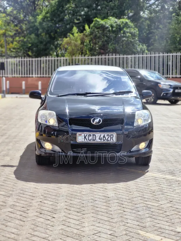 Toyota Auris 2008 Black - 1