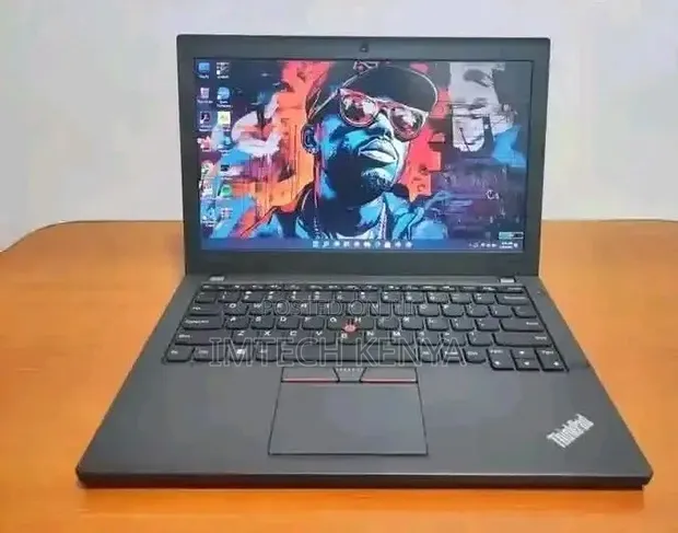 Laptopi ya Lenovo ThinkPad X260 8GB RAM 256GB SSD - 1