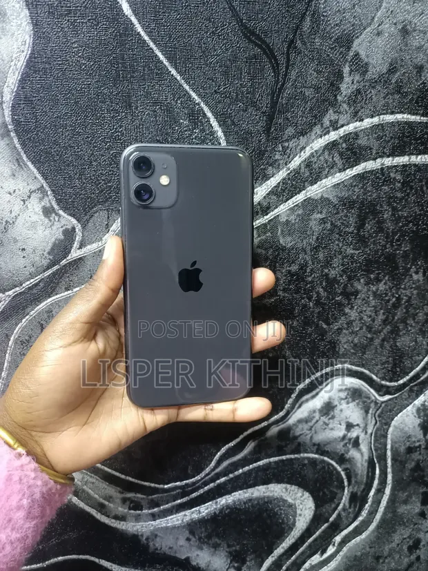 Apple iPhone 11 64GB Black - 1