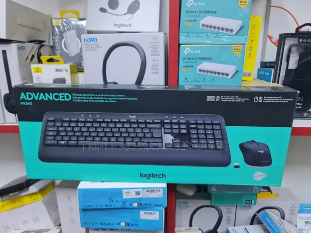 Logitech MK540 Advanced Wireless Keyboard and Mouse Combo - 1