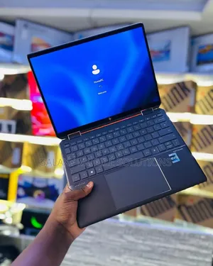 HP Spectre x360 14" Intel Core i7 16GB RAM 1TB SSD