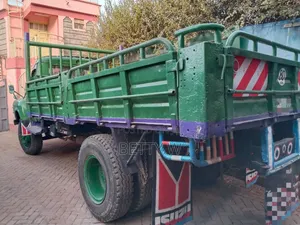Isuzu Direct Injection Truck - Imetumika