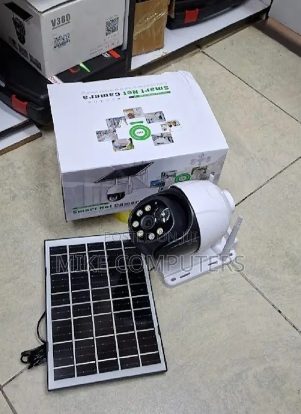 V380 4G Outdoor Security Camera with Solar Panel - 1