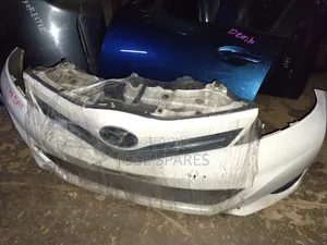 Toyota Vitz 2011 Nosecut