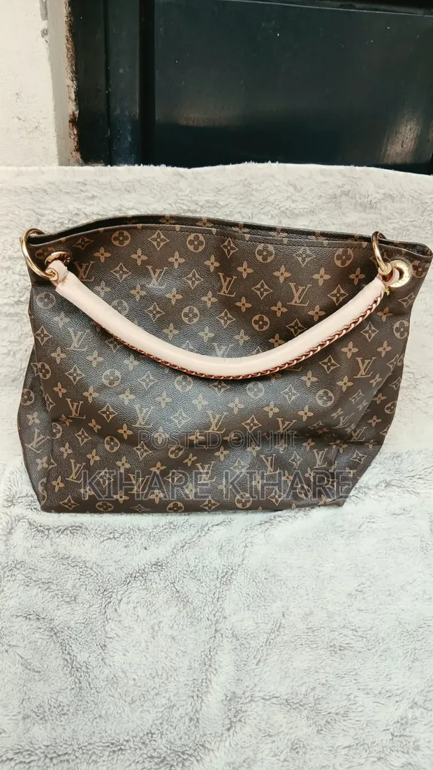 Original Louis Vuitton Ladies Hand Bag - 1