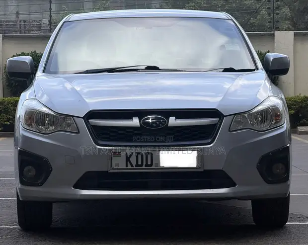 Subaru Impreza 2014 Silver - 1