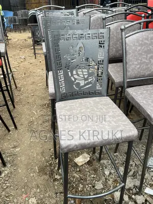 High CNN Restaurant Chairs
