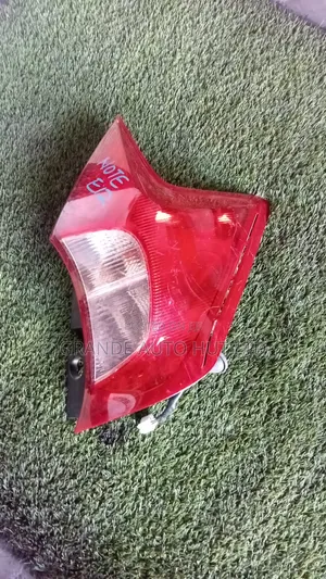 Nissan Note E12 Taillight