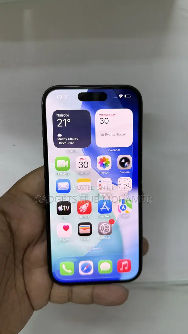 Apple iPhone 15 128GB Nyeusi - 1