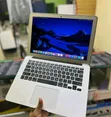 Apple MacBook Air 2017 8GB RAM 256GB SSD - 4