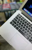 Apple MacBook Air 2017 8GB RAM 256GB SSD - 5
