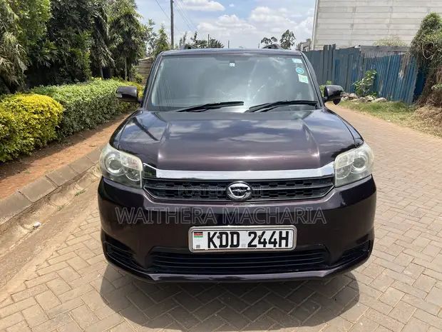 Toyota Rumion 1.5 FWD 2023 Burgundy - 1