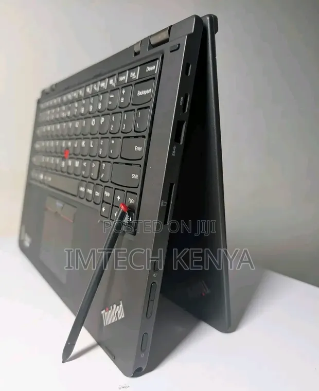 Lenovo ThinkPad Yoga 12.5" Intel Core i5 8GB RAM 256GB SSD - 1